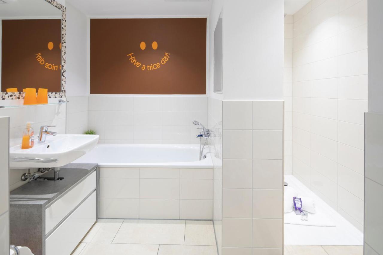 Mein Appartement Huerth Koeln Exterior foto